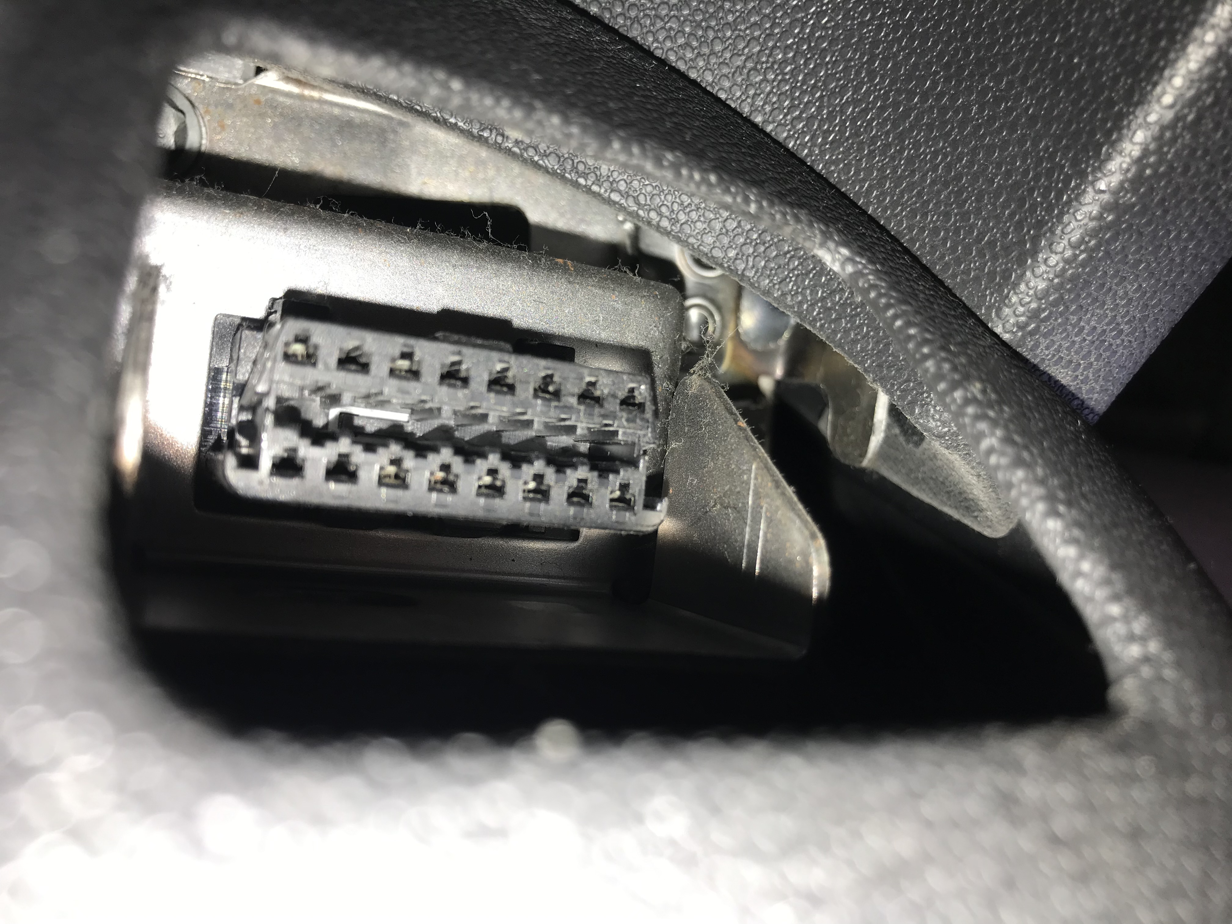 Opel Corsa B Radio Anschluss information online Opel Corsa B Radio Anschluss information online