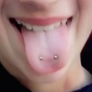 ..... - (Piercing, stechen, Piercer)