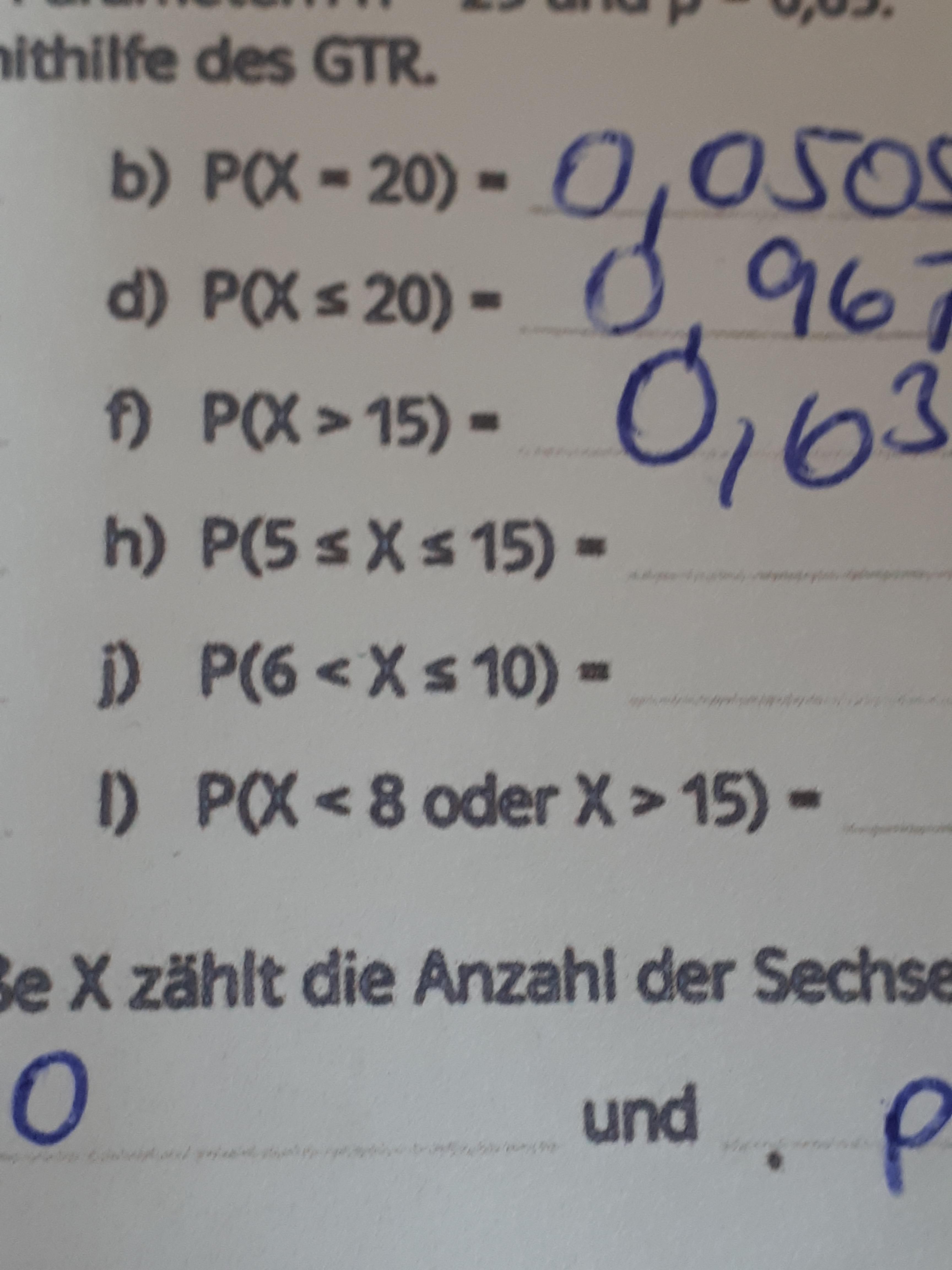 Wie rechnet man diese Wahrscheinlichkeit aus? (Schule, Mathe, Mathematik)