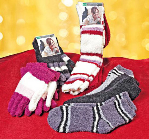 kuschelsocken&kuschelhandschuhe - (Freundin, anziehen)
