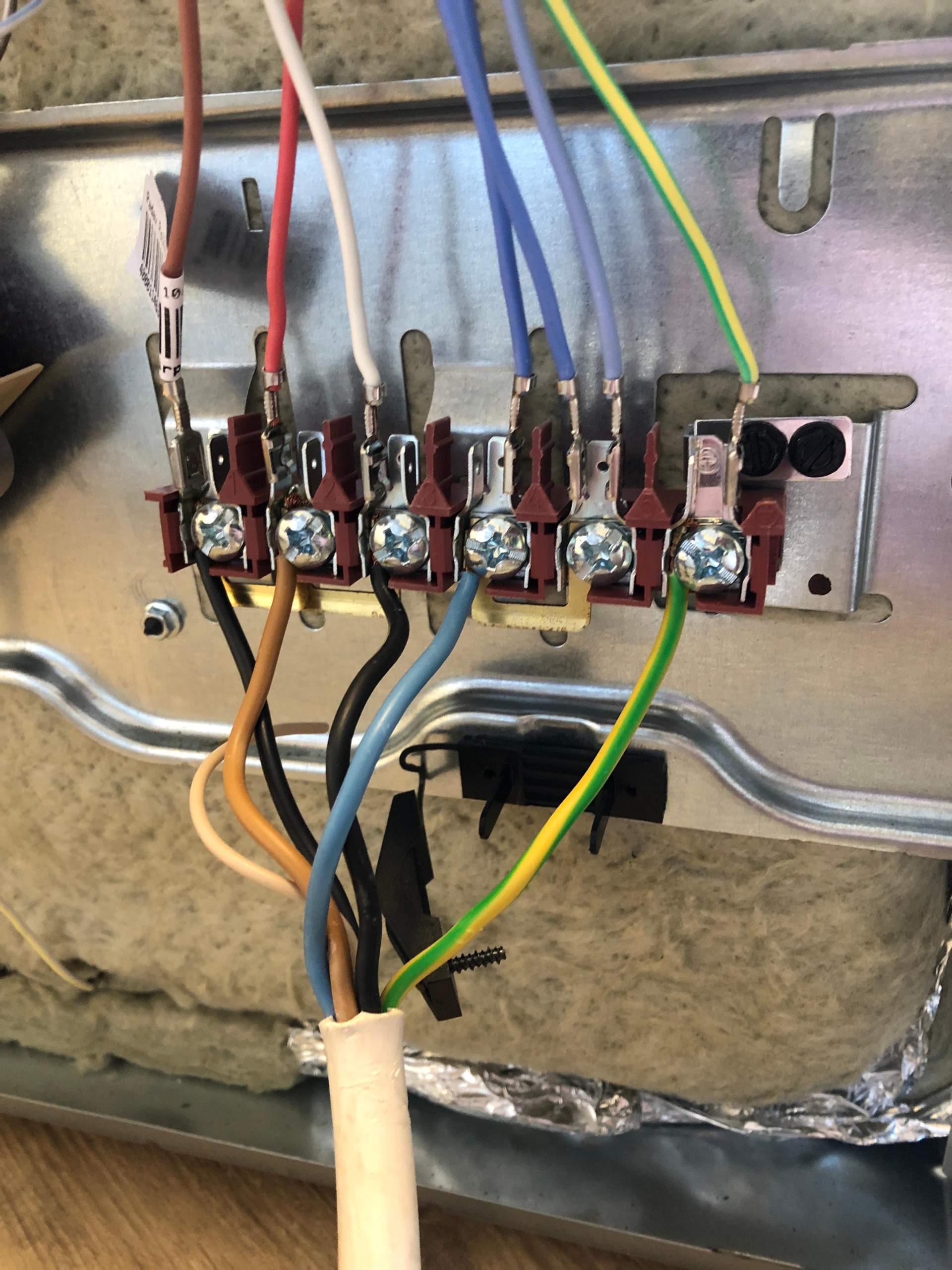 Wie schließe ich den Backofen richtig an? (Technik, Elektronik, Elektrotechnik) Wie schließe ich den Backofen richtig an? (Technik, Elektronik, Elektrotechnik)