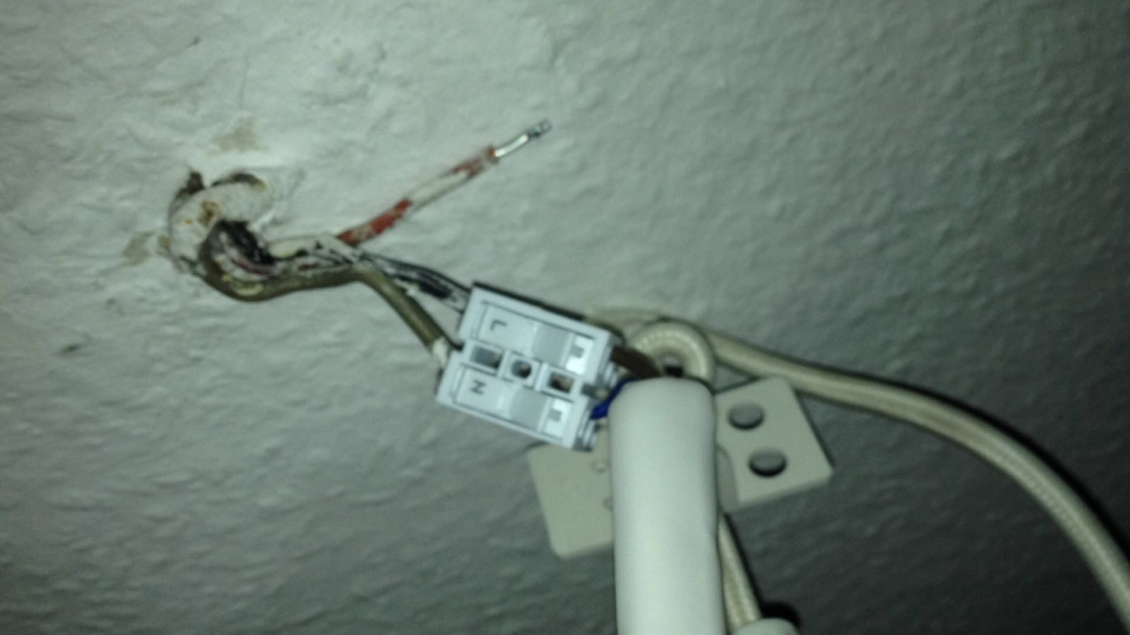 Wie Schließe Ich Se Ikea Lampe An Anschluss DDR Wie Schließe Ich Se Ikea Lampe An Anschluss DDR