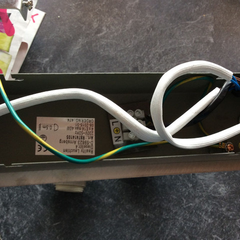 Wie Schliesse Ich Eine Lampe An 8 Kabeln An Montieren Wie Schließe Ich Eine Lampe An