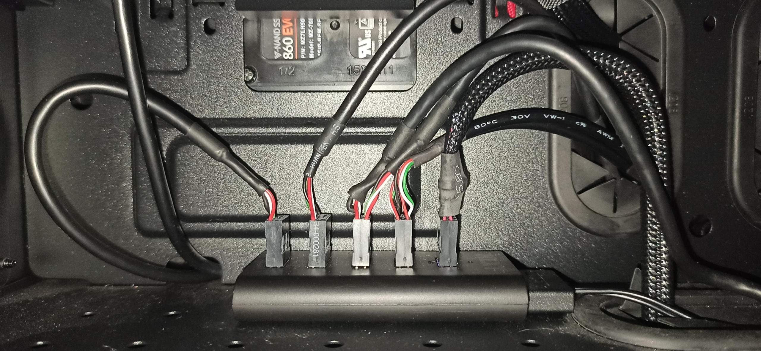 Wie stark darf man Kabel im PC biegen? Technik, USB 2.0) Wie stark darf man Kabel im PC biegen? Technik, USB 2.0)