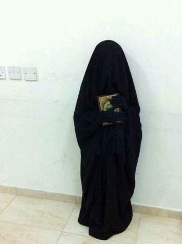 Wie steht ihr zum Niqab/Burka?