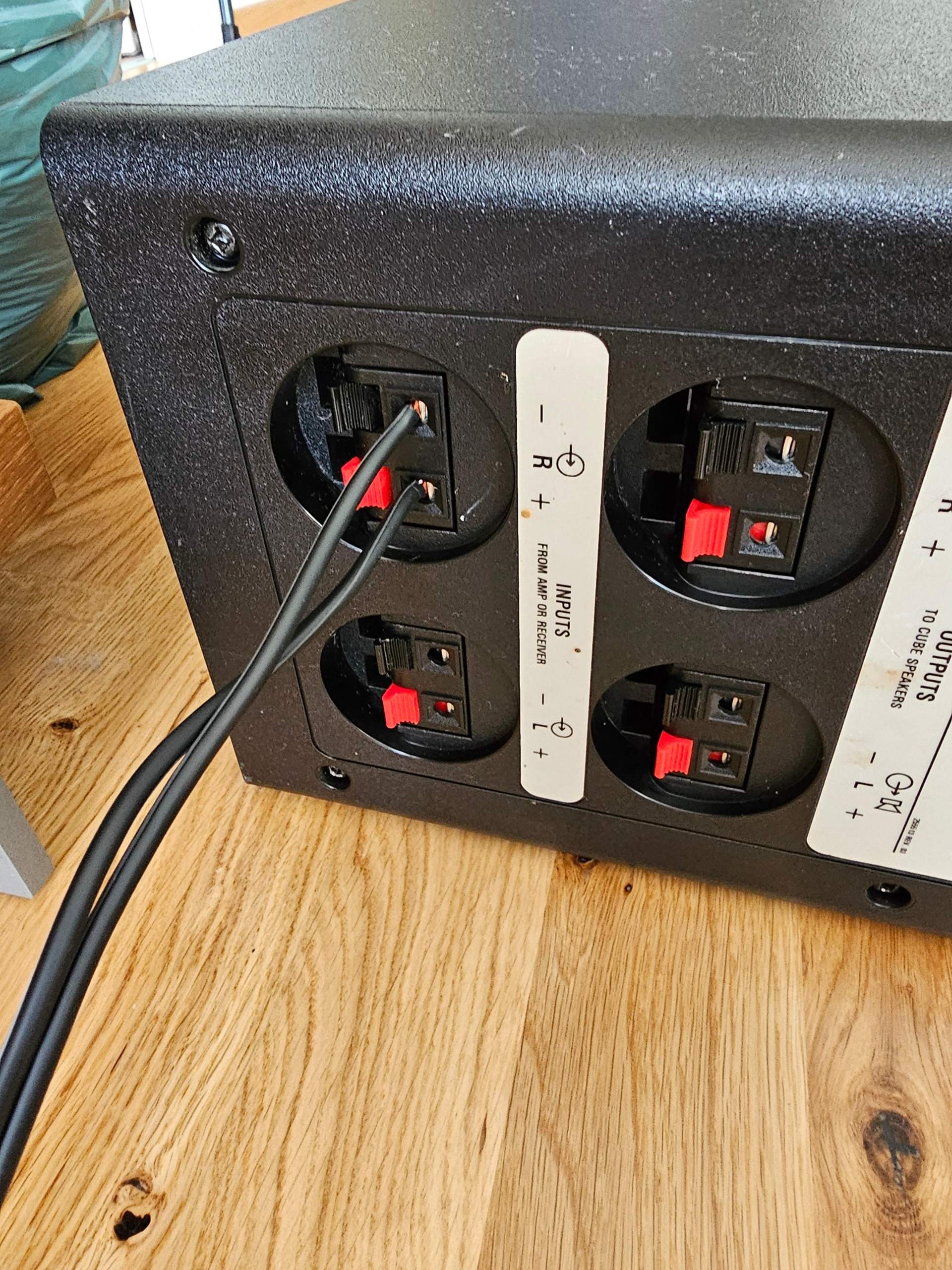 Wie Subwoofer anschließen (Drähte)? (Sound, Audio, Kabel)