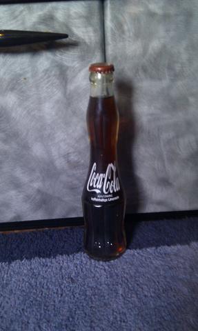 Die cola flasche - (trinken, alt, Cola)