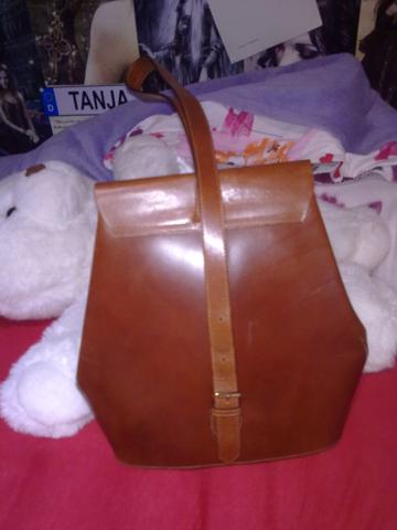 Tasche von hinten - (Mädchen, Mode, Kleidung)