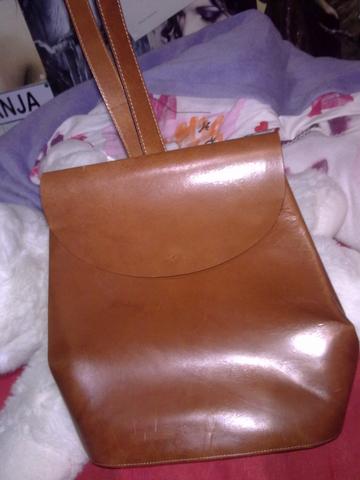 Tasche von vorne - (Mädchen, Mode, Kleidung)