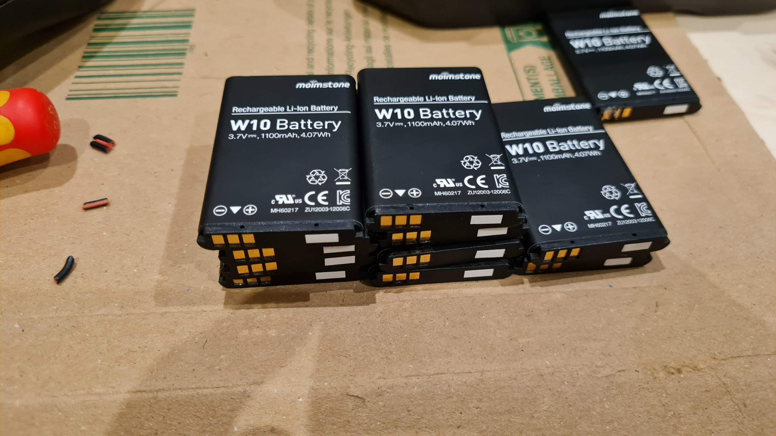 Wie verbinde ich die Akkus mit einem Kabel? (Powerbank, Löten Elektro ...