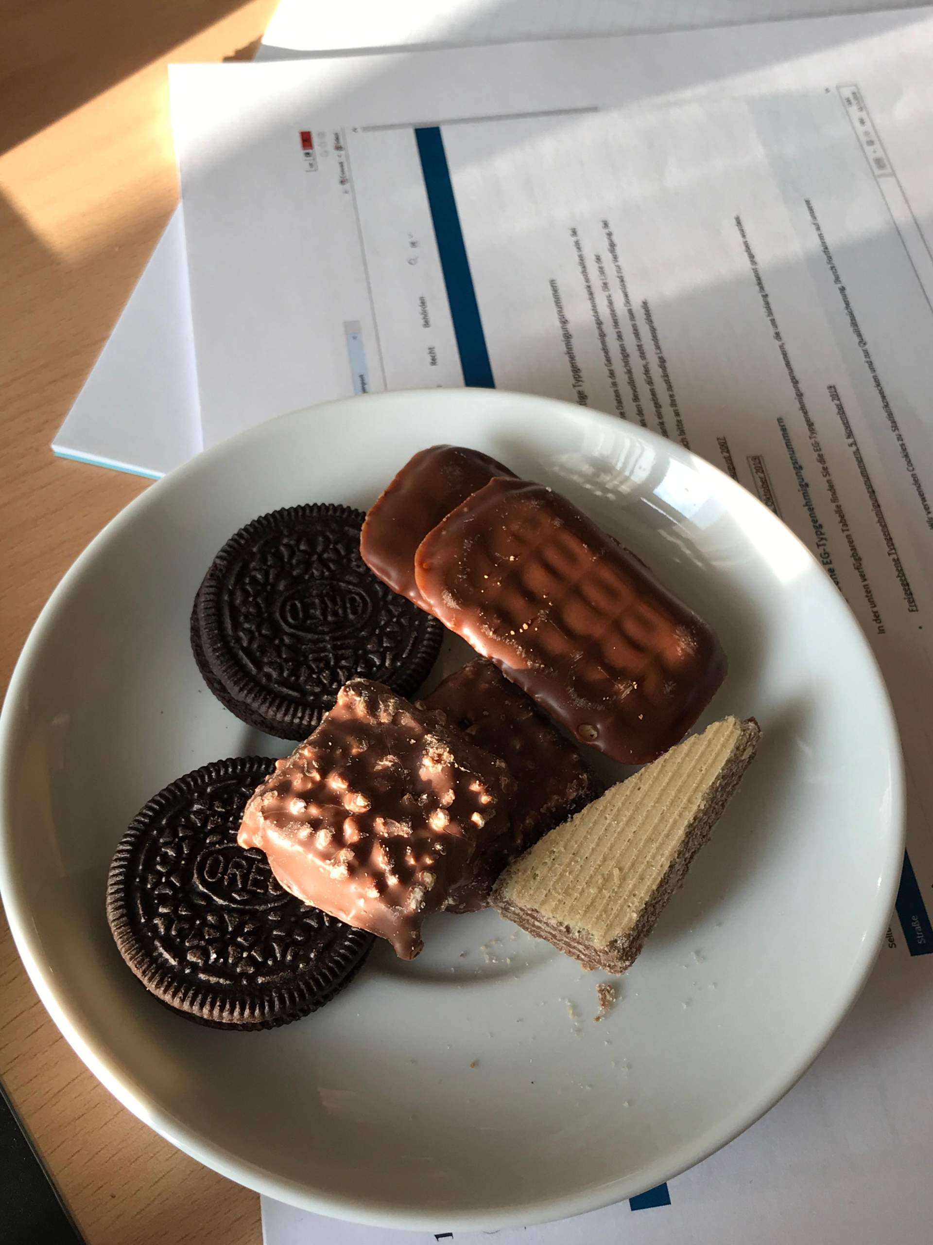 Wie viel kcal hat ca dieser Teller? (Ernährung, Essen)
