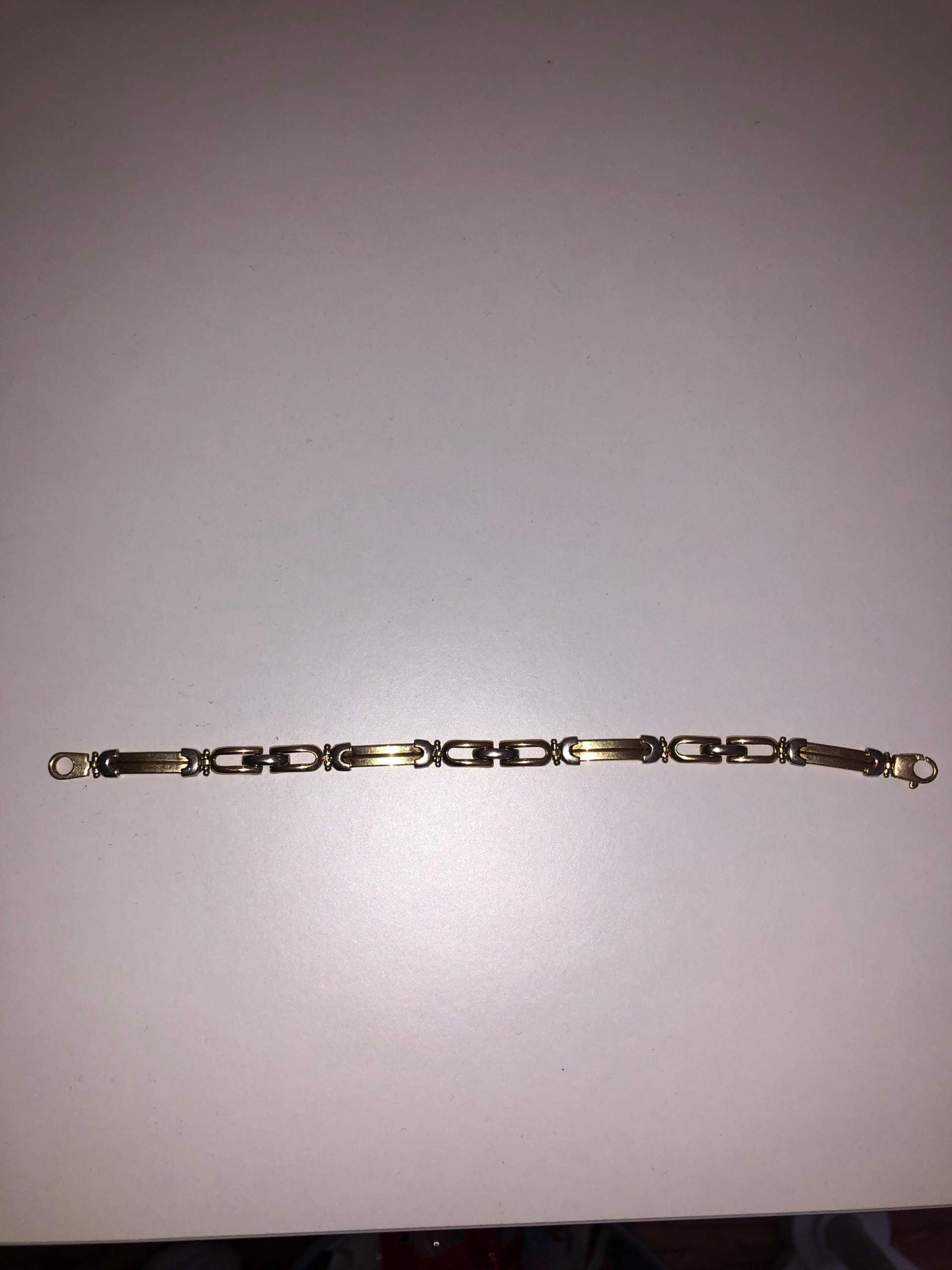 Wie viel kostet ungefähr dieses gold armband? (Wert)