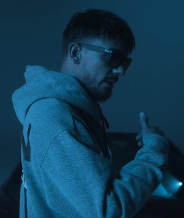 Wie Viel Mm Sind Capitals Seiten Haare Frisur Rapper