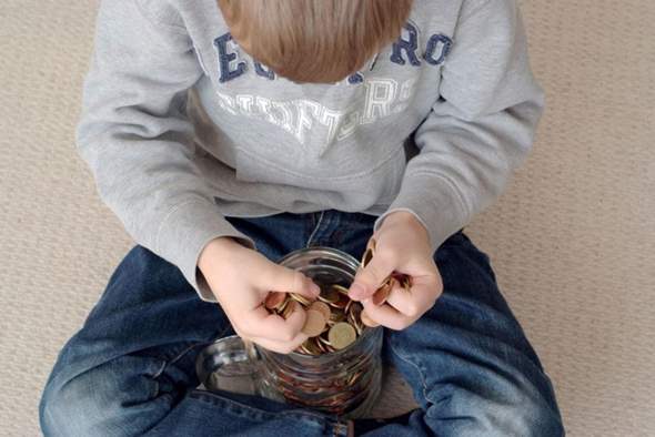 Wie viel Sackgeld hast du als Kind bekommen oder wie viel Sackgeld bekommst du als Kind (bitte mit Alter und Begründung)?