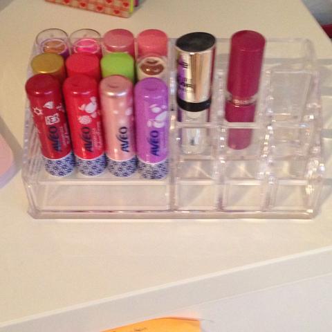 Lippenpflege - (Mädchen, Schminke)