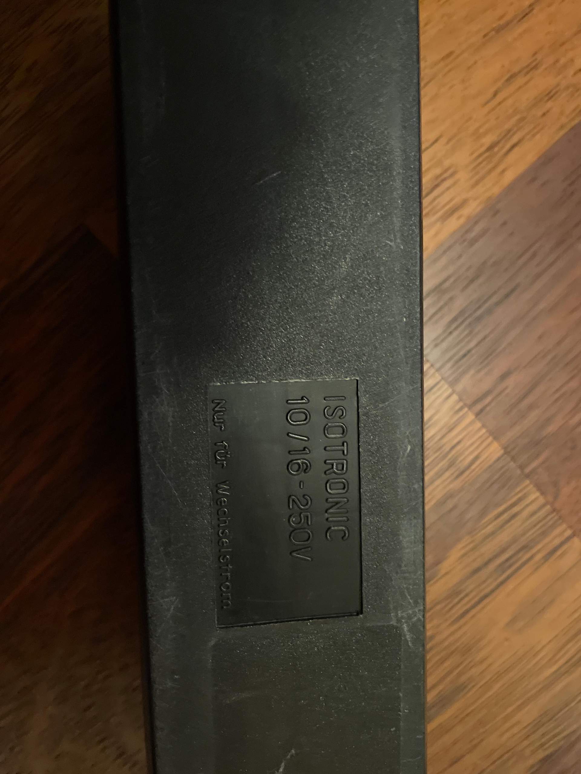 Wie viel Watt hat diese Mehrfachsteckdose?