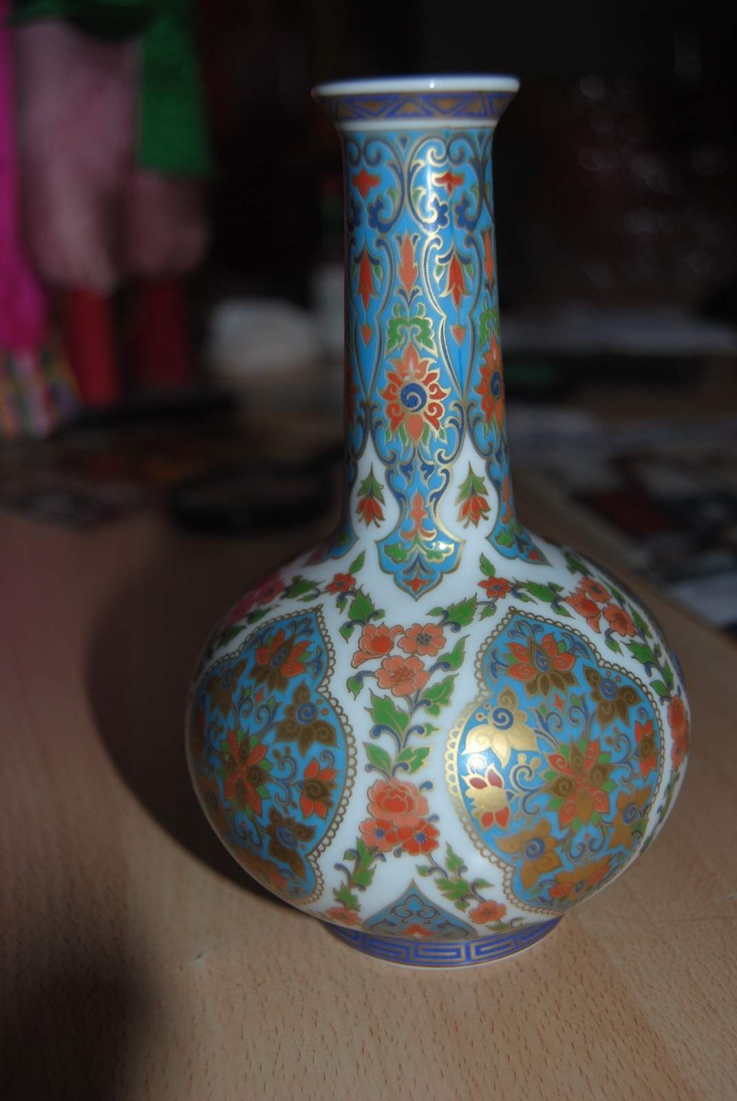 Wie viel Wert hat diese Kaiser w Germany Wuhan Vase? (verkaufen, China, Porzellan)
