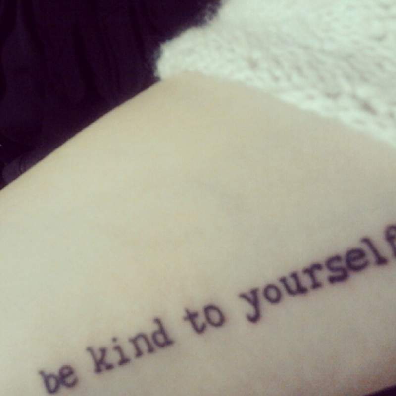 Wie viel würde ein Tattoo im Nacken kosten?