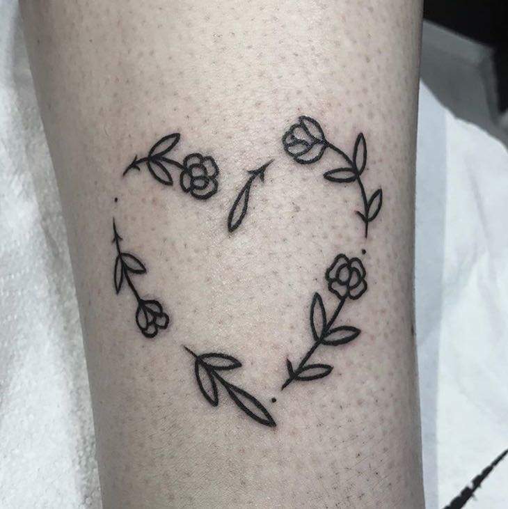 Wie viel würde so ein Rosen Tattoo kosten?