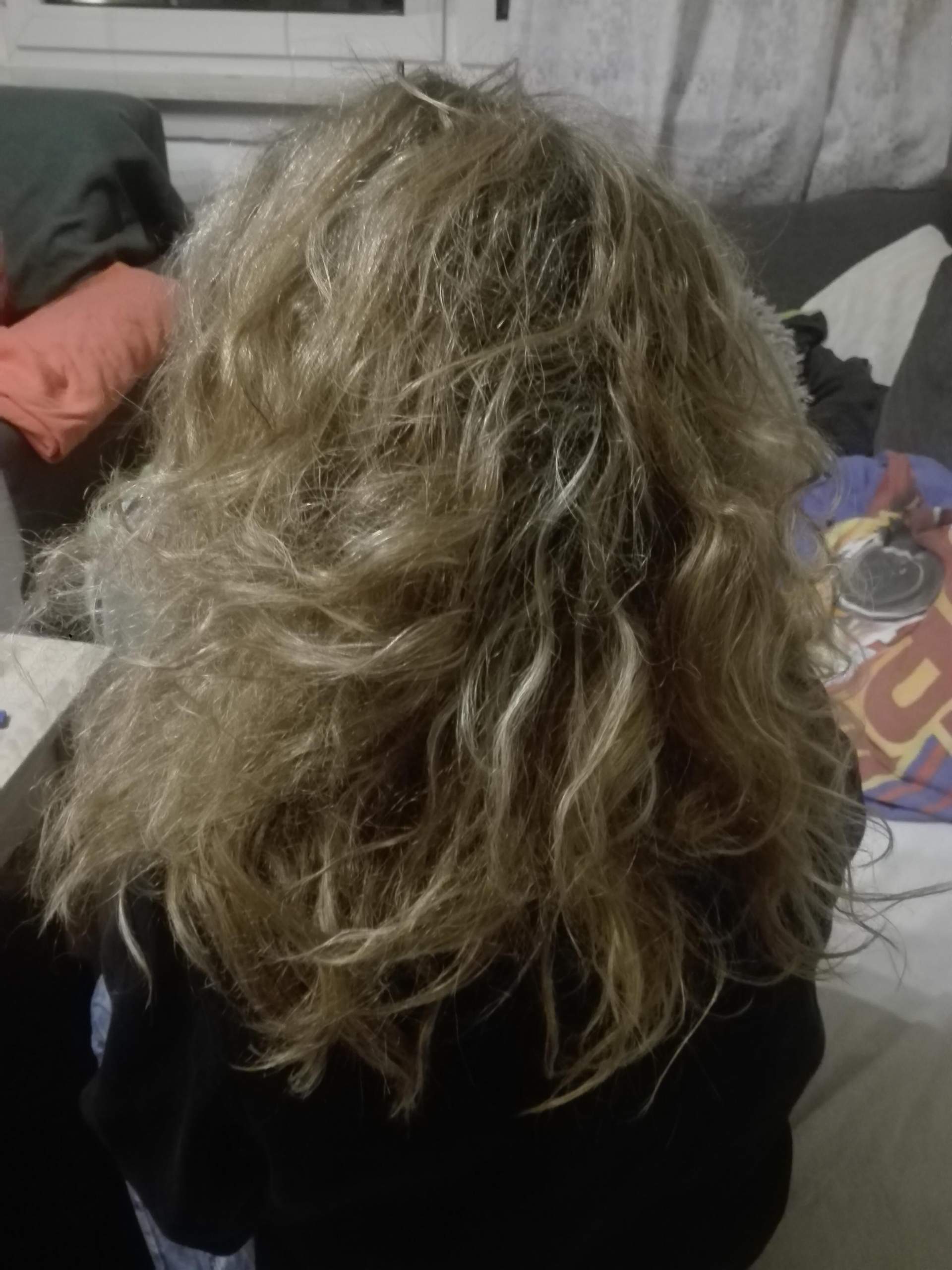 Wie viele sitzungen noch bis man dieses hell blond erreicht? (Haare färben, blondieren)