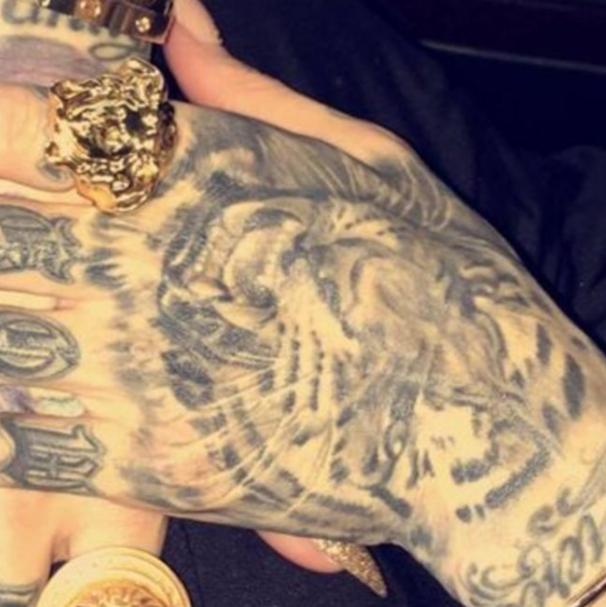 Tattoo Kosten Handrücken Tattoo Kosten Handrücken