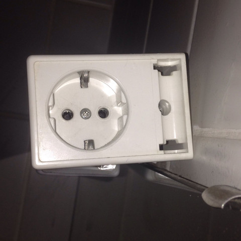 Wo ich es aufgeschraubt habe - (Elektrik, Licht, Lampe)