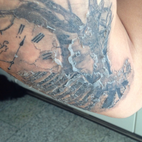 Wie Weiter Eincremen Wenn Ich Druber Reibe Geht Ja Alles Ab Aber Es Soll Ja Naturlich Und Von Alleine Abgehen Tattoo Black Ink