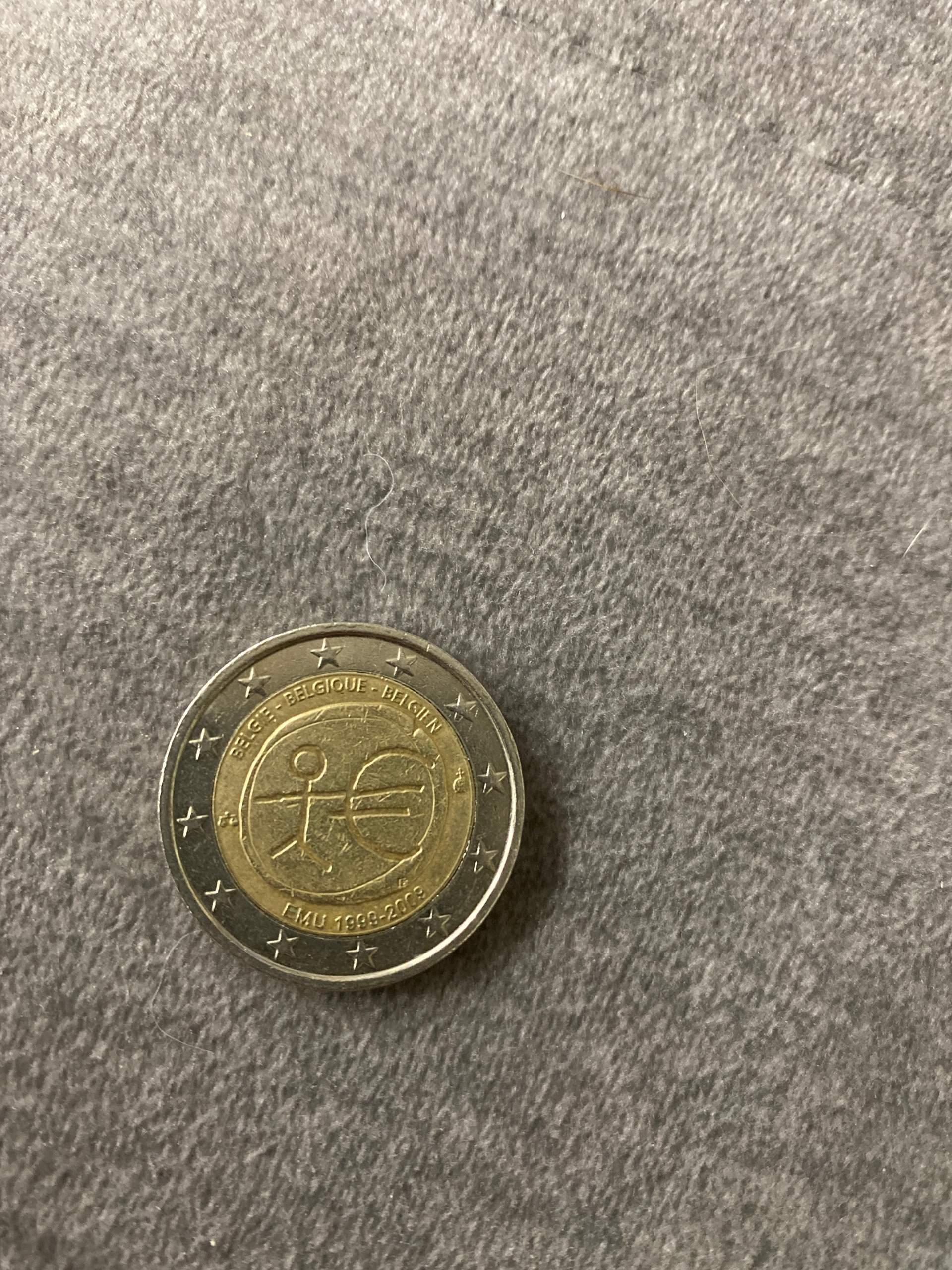 Wie Wertvoll Ist Die 2 Euro Münze Mit Dem Strichmännchen Wie wertvoll ist die Münze? (Geld, Wert, Euro)