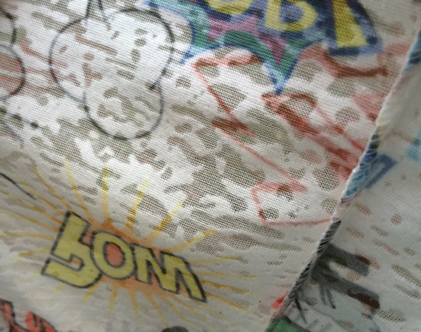 foto2 - (T-Shirt, Stoff, Textilmaterial)
