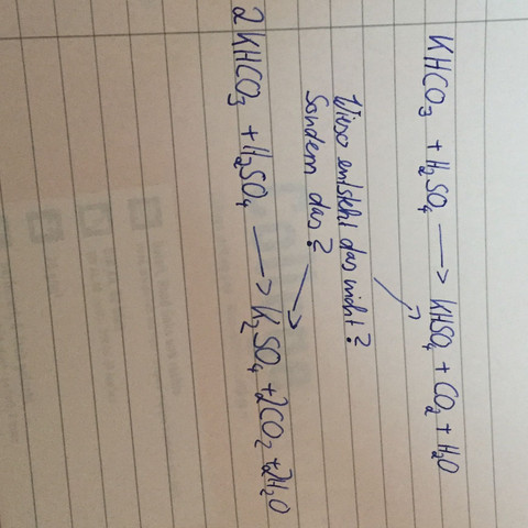 Da seht ihr beide Gleichungen nochmal - (Chemie, Base, Salz)