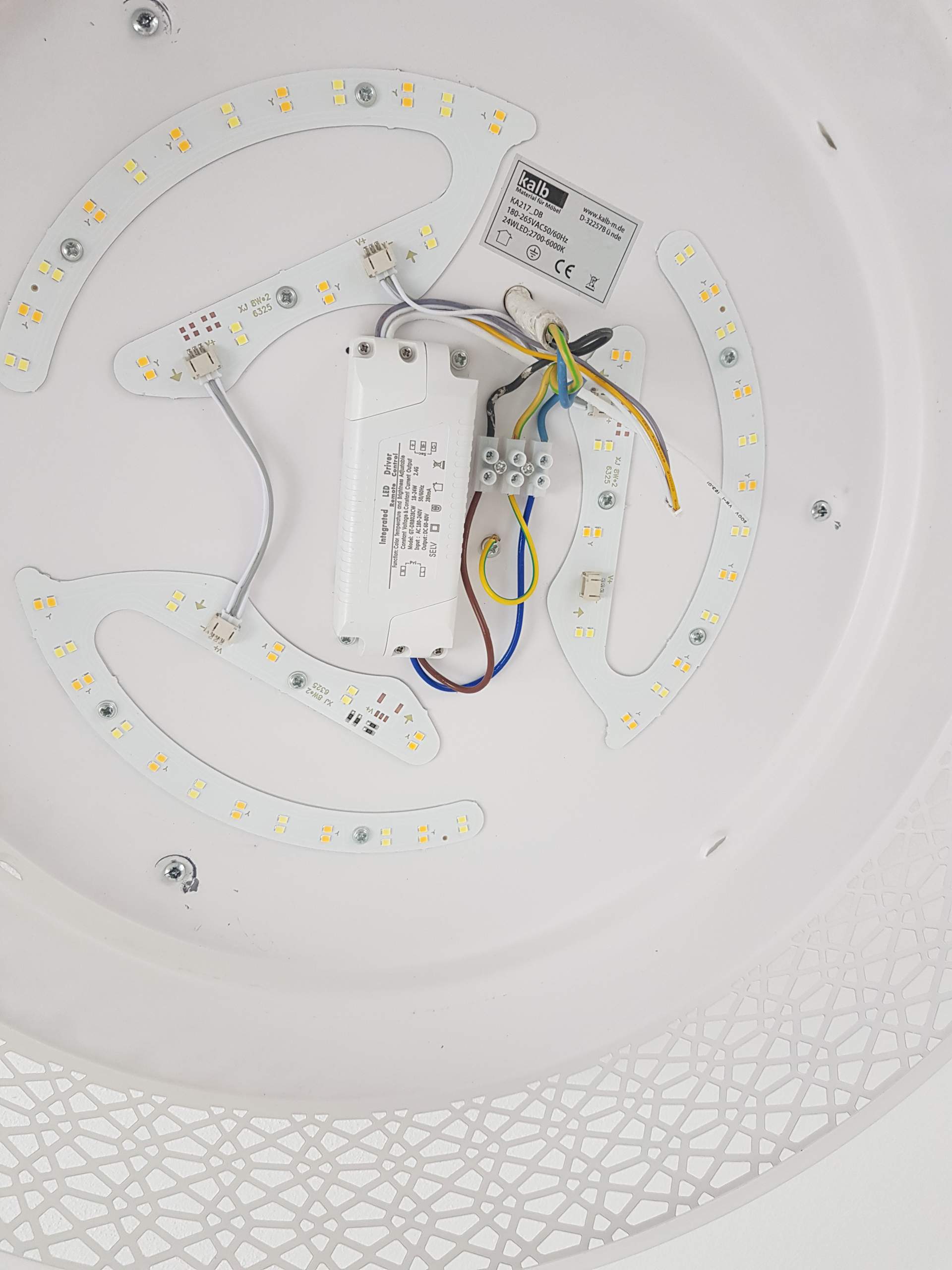 Wieso leuchtet die LED Lampe leuchtet nicht? (Computer, Technik ...