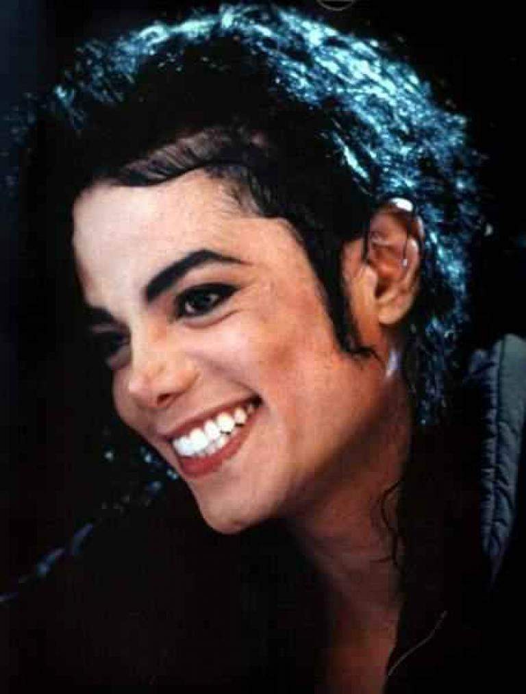 Wie Sah Michael Jackson Aus Wieso sah Michael Jackson mit 50 so aus? (Musik, Menschen, Leben)