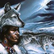 Was bedeutet es wenn ein Indianer ein Wolfsfell als Kopfschmuck trug? Danke ;) - (Tattoo, Indianer Wolf Bedeutung)