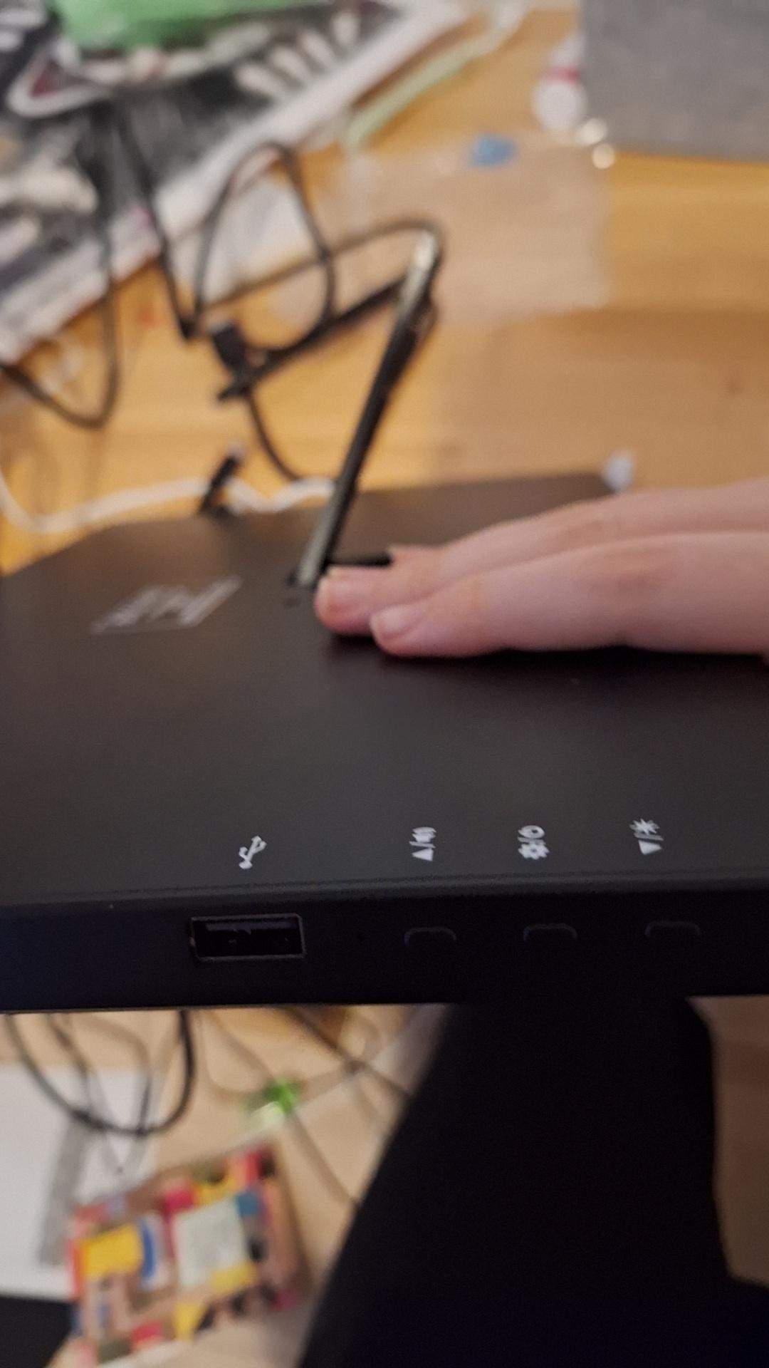 Wieso verbindet sich mein neuer Pisichen Monitor nicht mit Ps5? (Gaming, Kabel, HDMI)