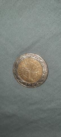 Wieviel ist diese 2€ Münze Wert?
