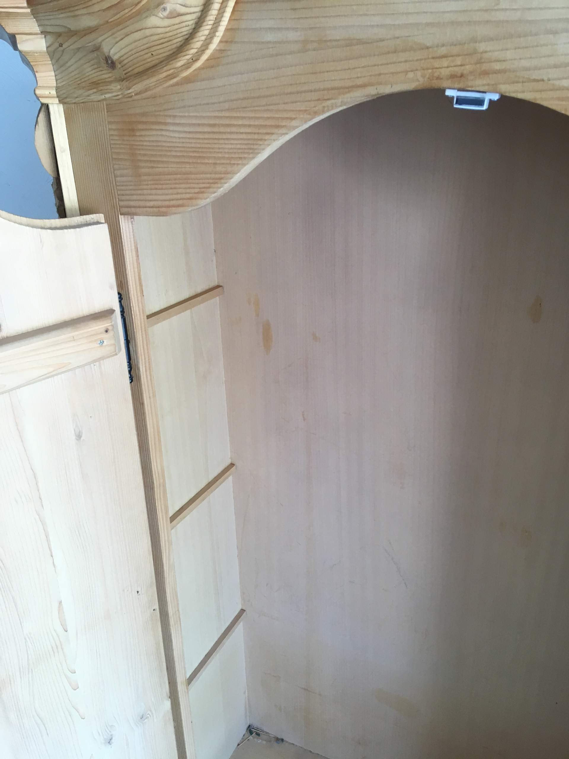 Wieviel ist dieser Schrank ungefähr wert? (Möbel, Einrichtung