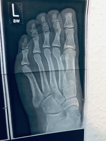 - (Medizin, Arzt, Menschen)
