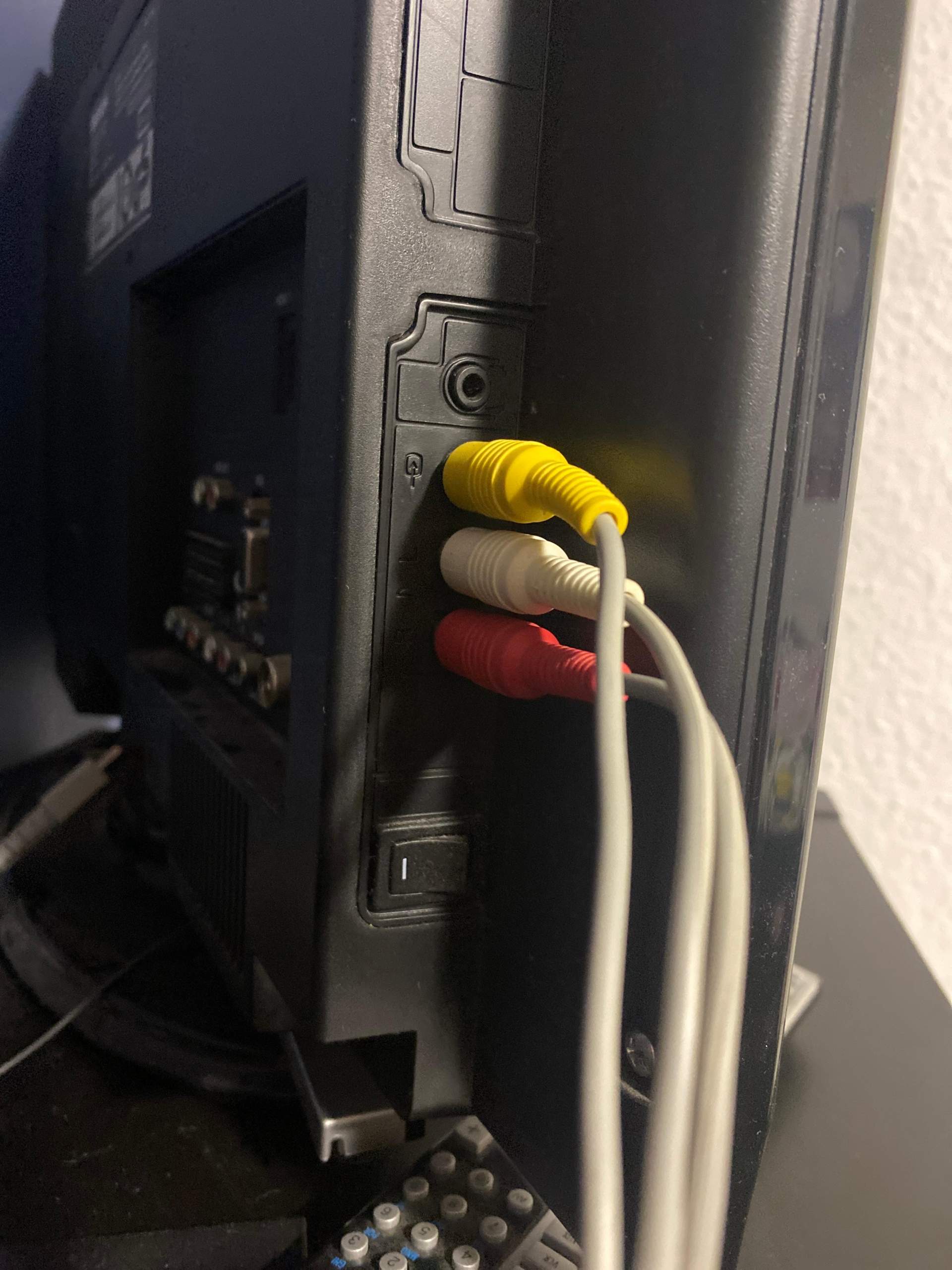 Wii Verbindung mit Fernseher? (Nintendo)