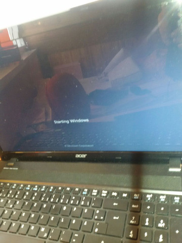 Boot der Installation im UEFI vom USB-Stick(Es passiert nix kein Logo) - (Computer, Windows, Windows 7)