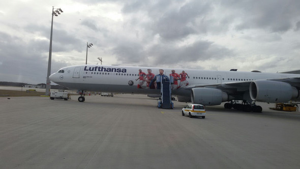 Flieger des FC Bayern - (fliegen, FC Bayern München, Lufthansa)