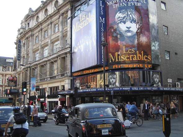 Wird Les miserables in London abgesetzt?