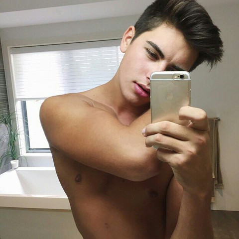 👅 1.0 - (instagram, Tumblr, boy)