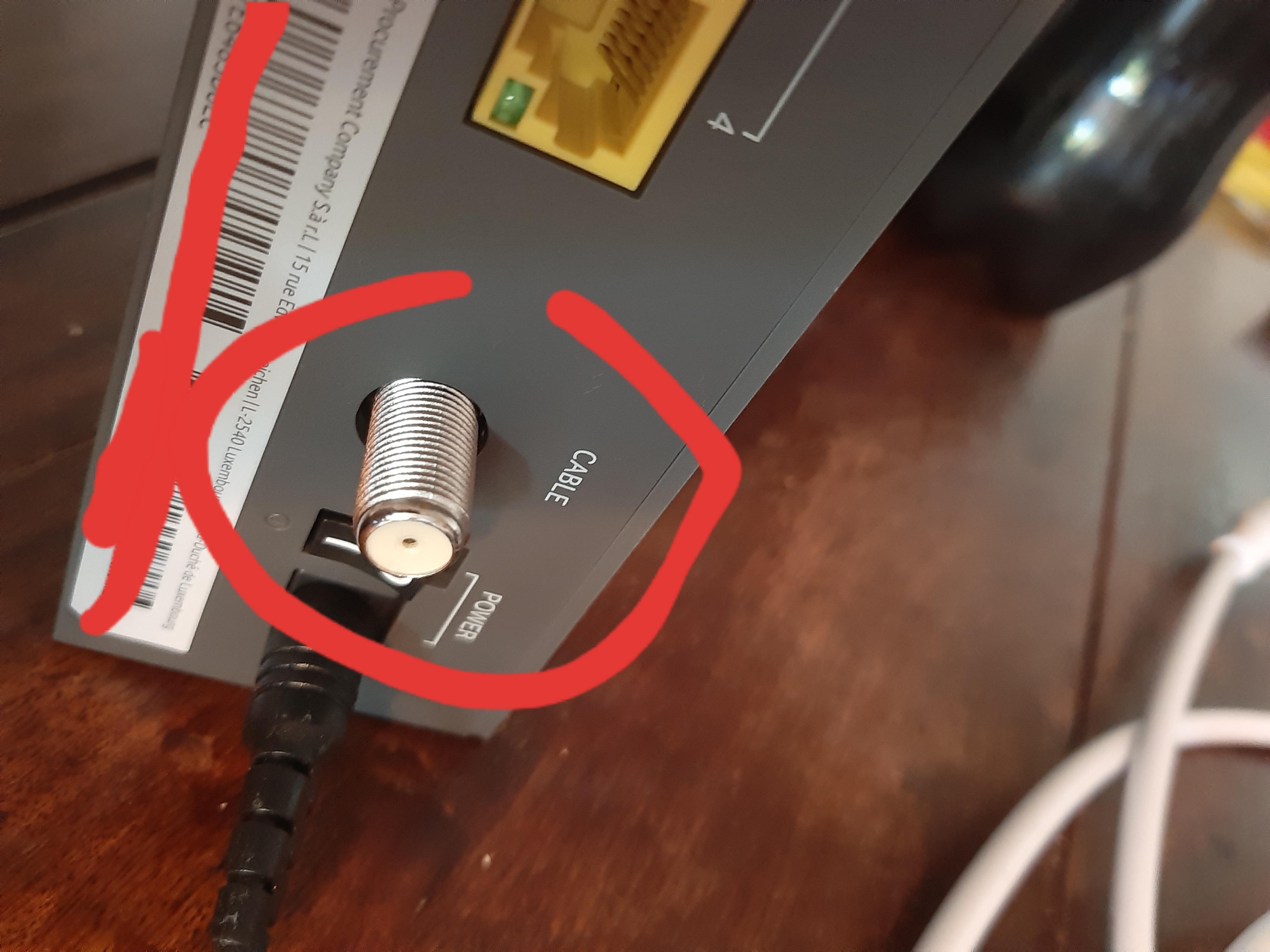 Wlan router anschließen, aber richtiges Kabel? Technik, Wlan router anschließen, aber richtiges Kabel? Technik,