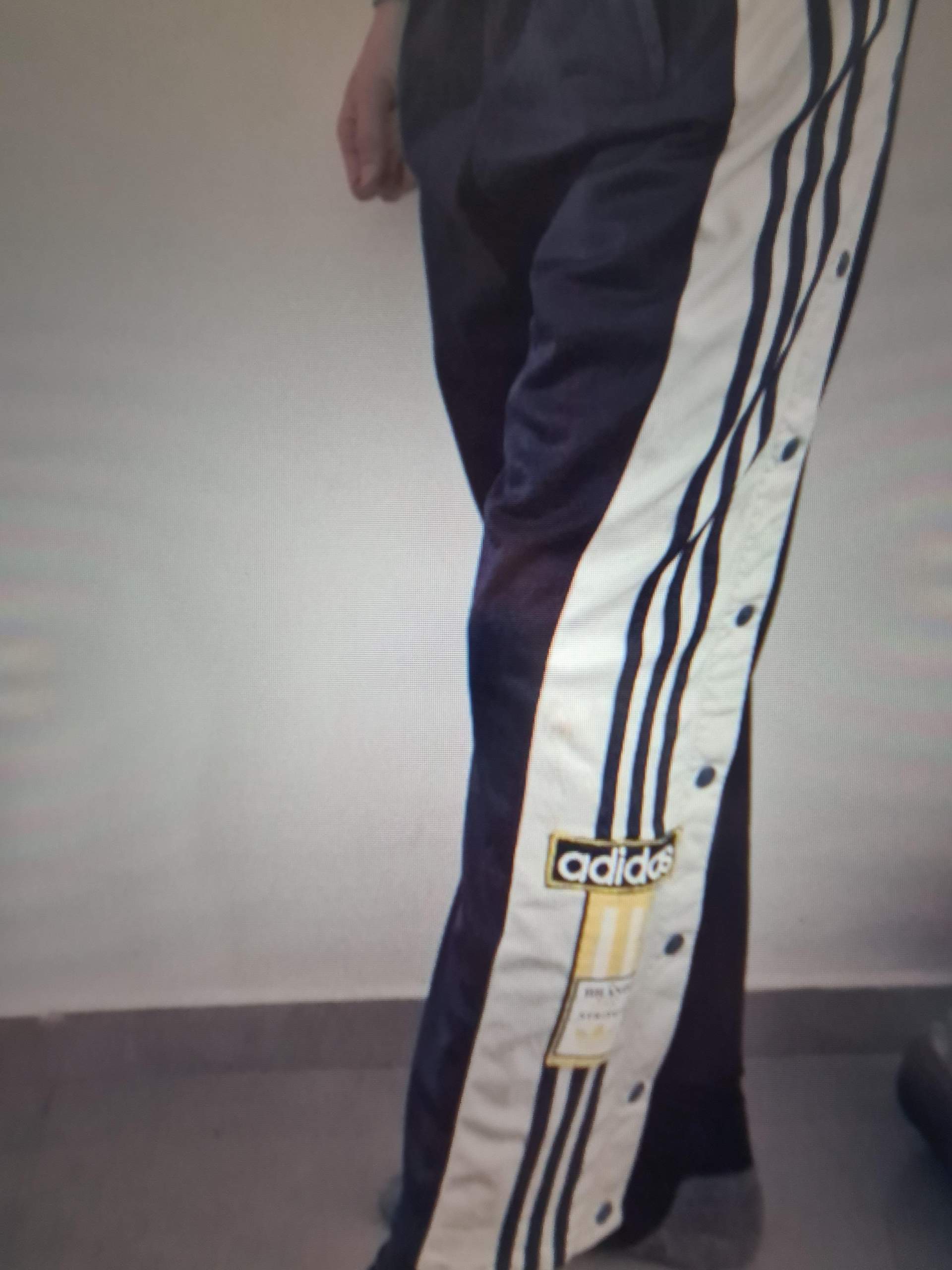 Alte adidas jogginghose Clearance