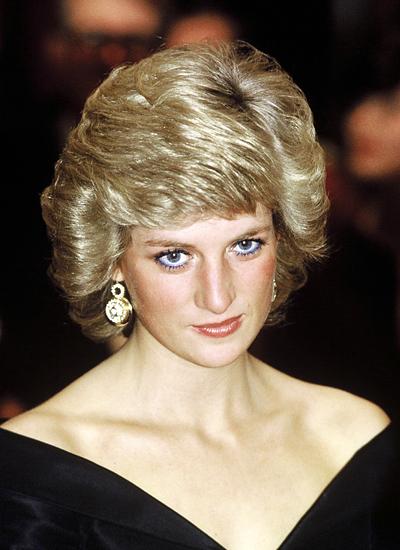 Wo bekomme ich eine Lady Diana- Frisur her? (Haare)