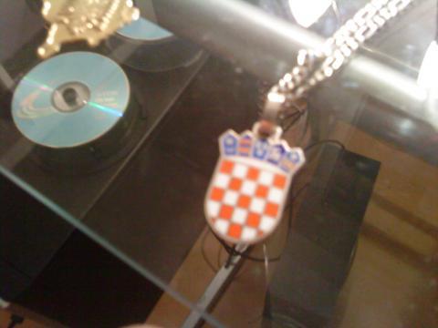  - (eBay, Kette, Kroatien)
