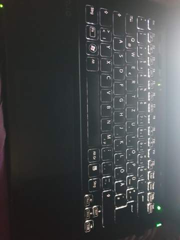 Wo finde ich die Shift Taste auf dieser Tastatur?