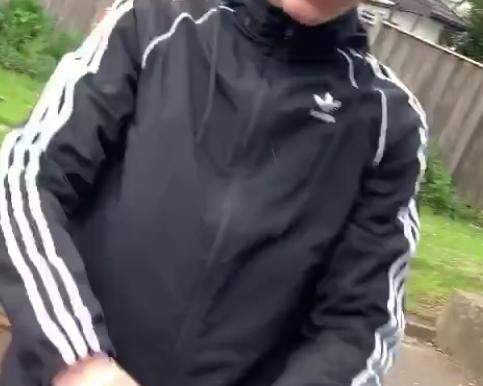 Wie heißt diese Jacke (adidasroségold)? Wie heißt diese Jacke (adidasroségold)?