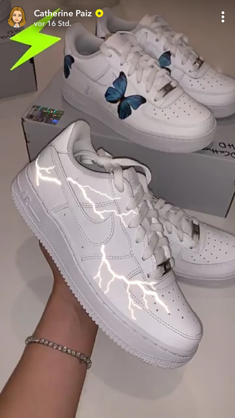 Nike leuchtende schuhe sales