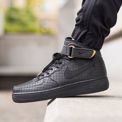 Gold schwarz Nike - (Schuhe, Nike, geil)